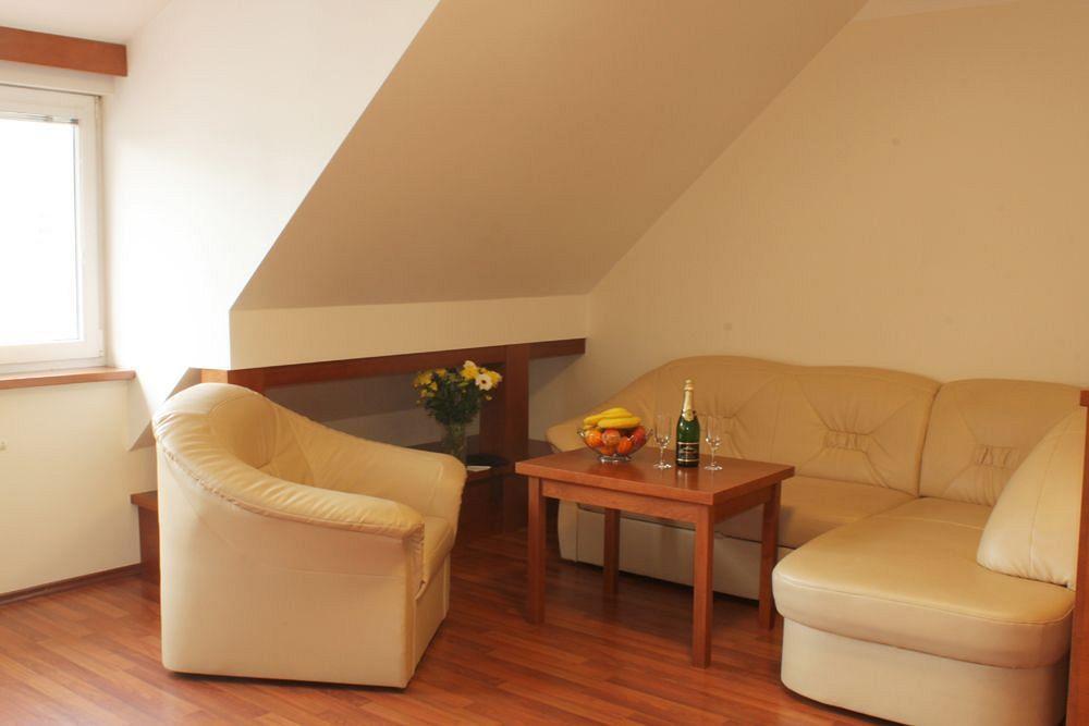 Hotel Popelka Prag Dış mekan fotoğraf