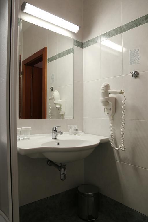 Hotel Popelka Prag Dış mekan fotoğraf