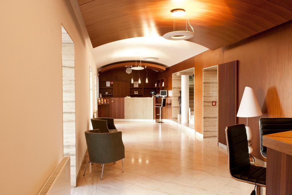 Hotel Popelka Prag Dış mekan fotoğraf