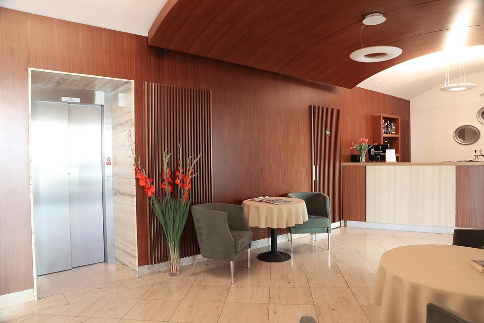 Hotel Popelka Prag Dış mekan fotoğraf