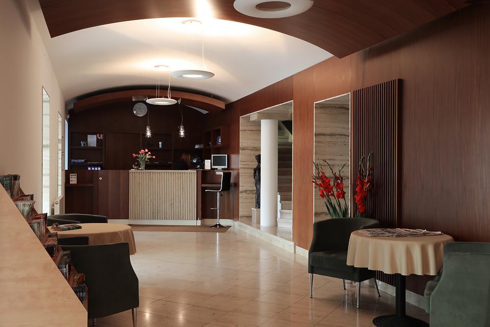 Hotel Popelka Prag Dış mekan fotoğraf