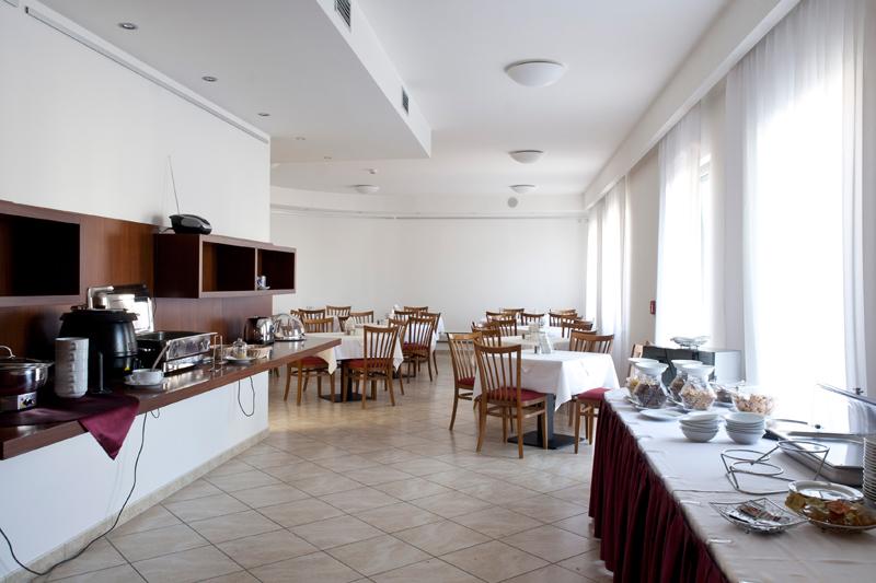 Hotel Popelka Prag Dış mekan fotoğraf
