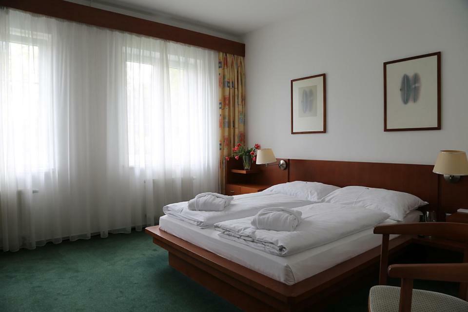 Hotel Popelka Prag Dış mekan fotoğraf