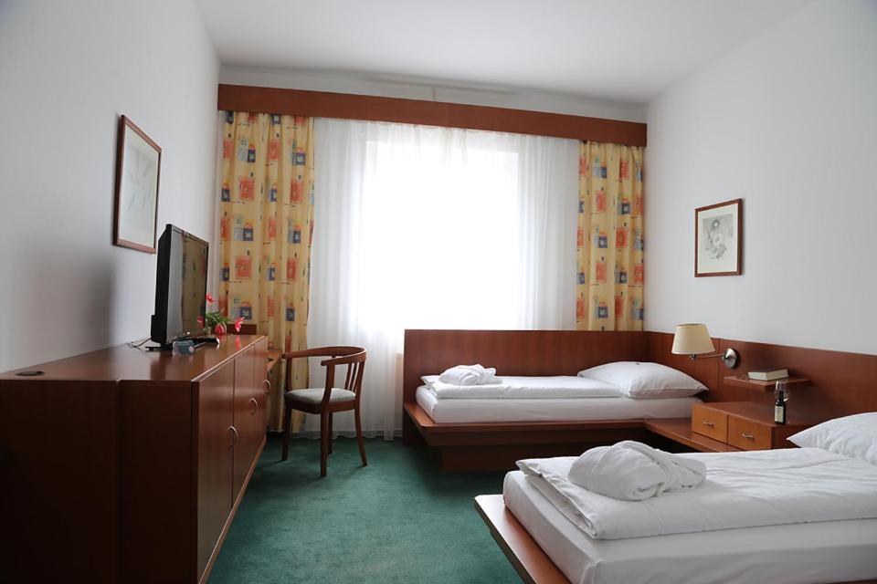 Hotel Popelka Prag Dış mekan fotoğraf
